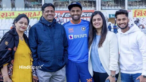 suryakumar Yadav-with-family-hindispark.in