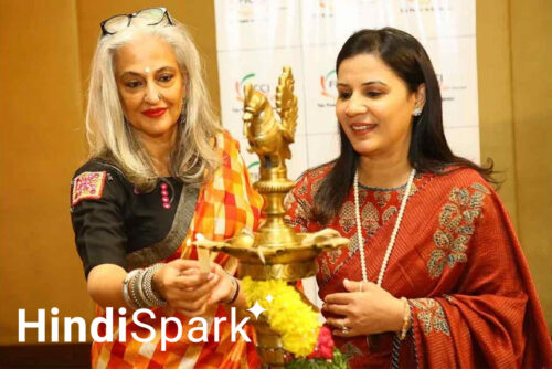 seema anand-with-someone-hindispark.in